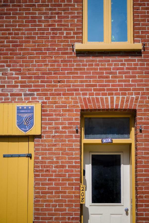 L'Auberge Du Qg La Prairie Buitenkant foto